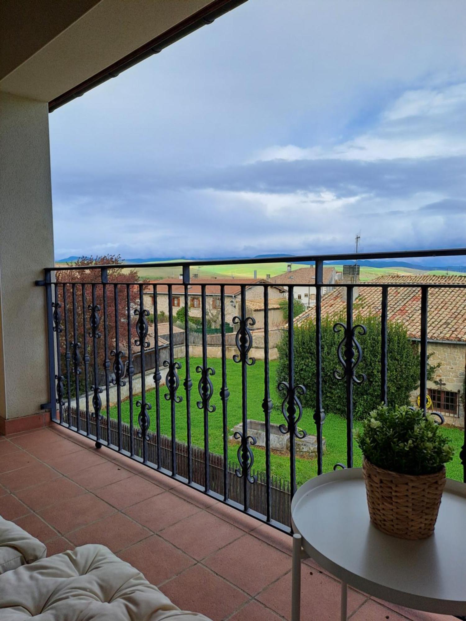 Casa Rural Torreblanca Urroz Exterior photo