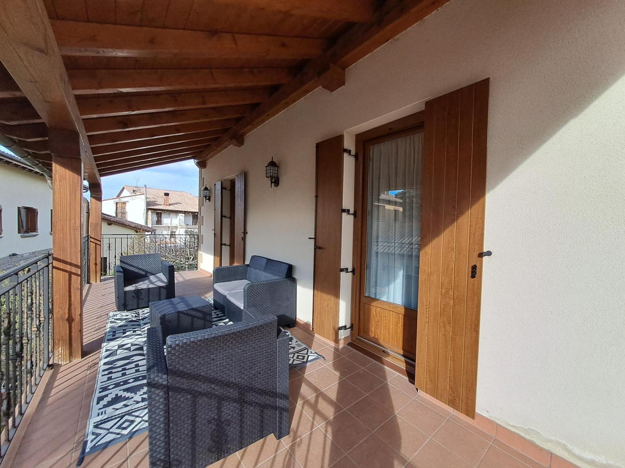 Casa Rural Torreblanca Urroz Exterior photo